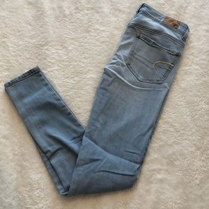 American Eagle Light Wash Jegging- Size 2L